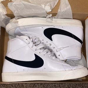 Like new Nike Blazer Mid ‘77 Vintage